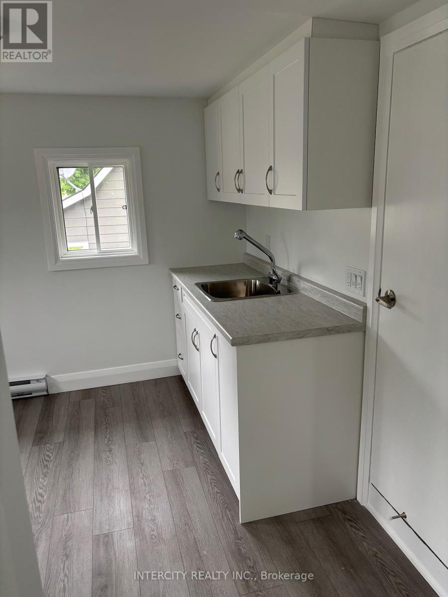 90 Coldwater Road W, Orillia, Ontario  L3V 5L5 - Photo 24 - S12753312