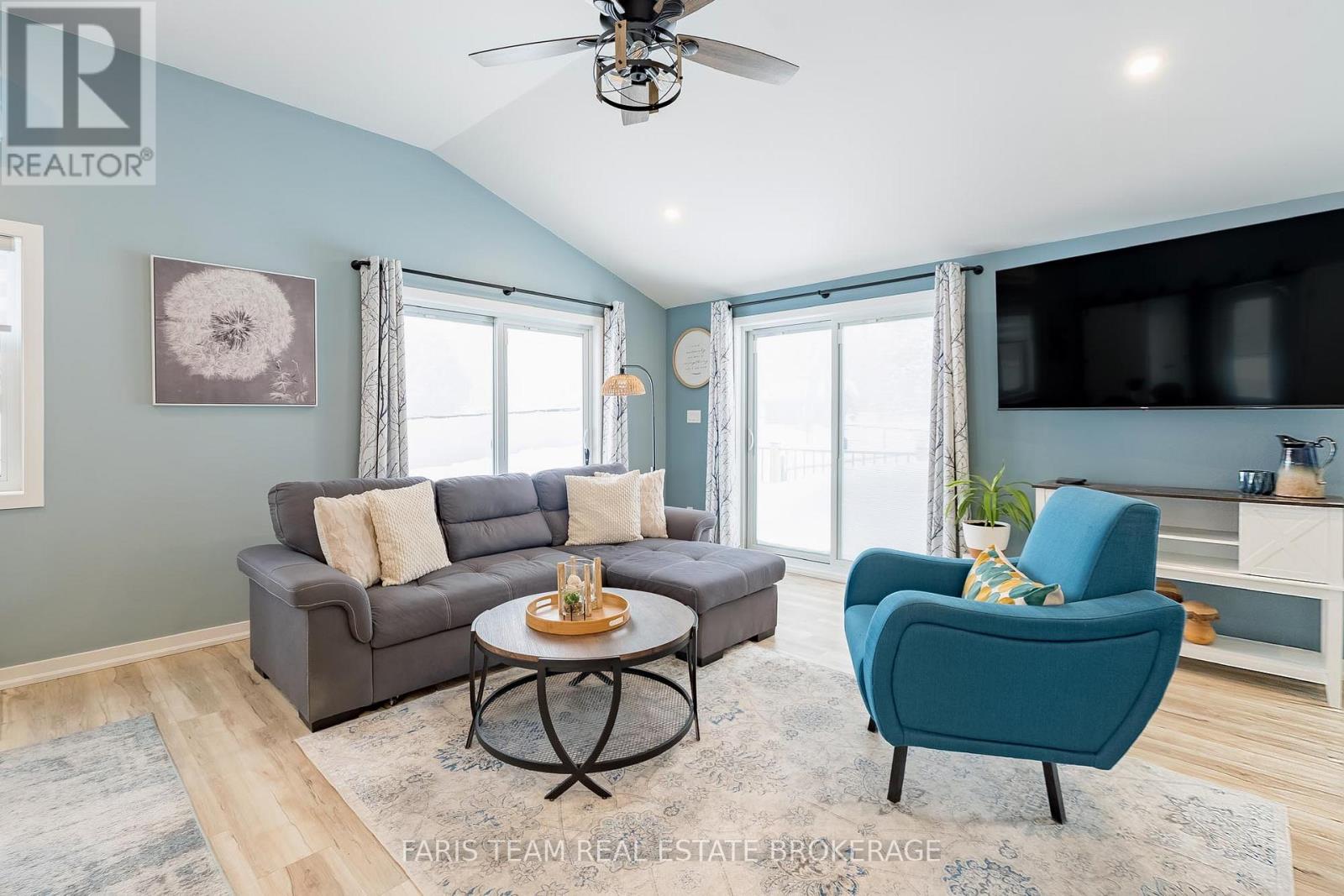 550 Second Avenue, Tay, Ontario  L0K 1R0 - Photo 14 - S12753342