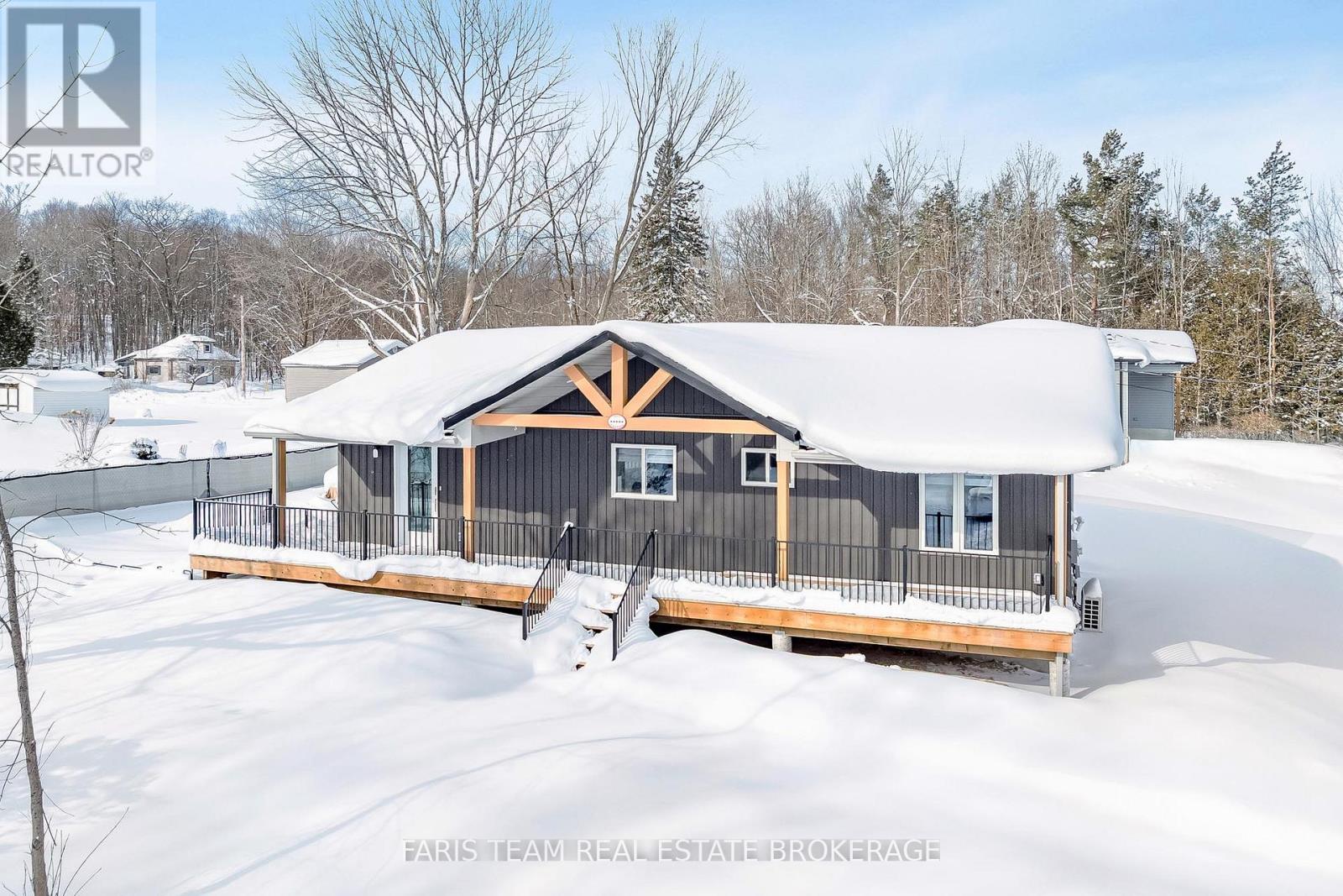 550 Second Avenue, Tay, Ontario  L0K 1R0 - Photo 32 - S12753342