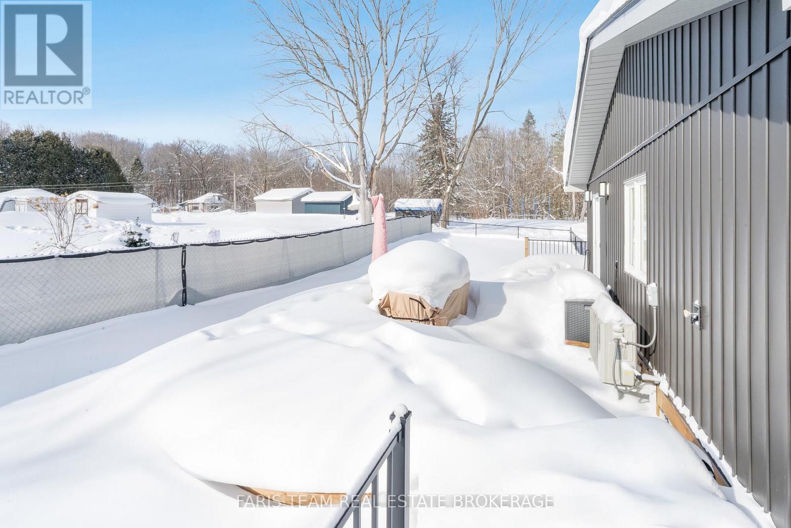 550 Second Avenue, Tay, Ontario  L0K 1R0 - Photo 39 - S12753342