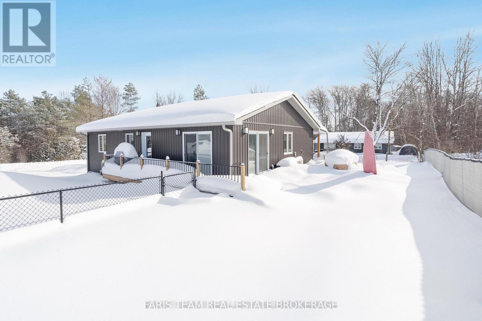 550 Second Avenue, Tay, Ontario  L0K 1R0 - Photo 40 - S12753342