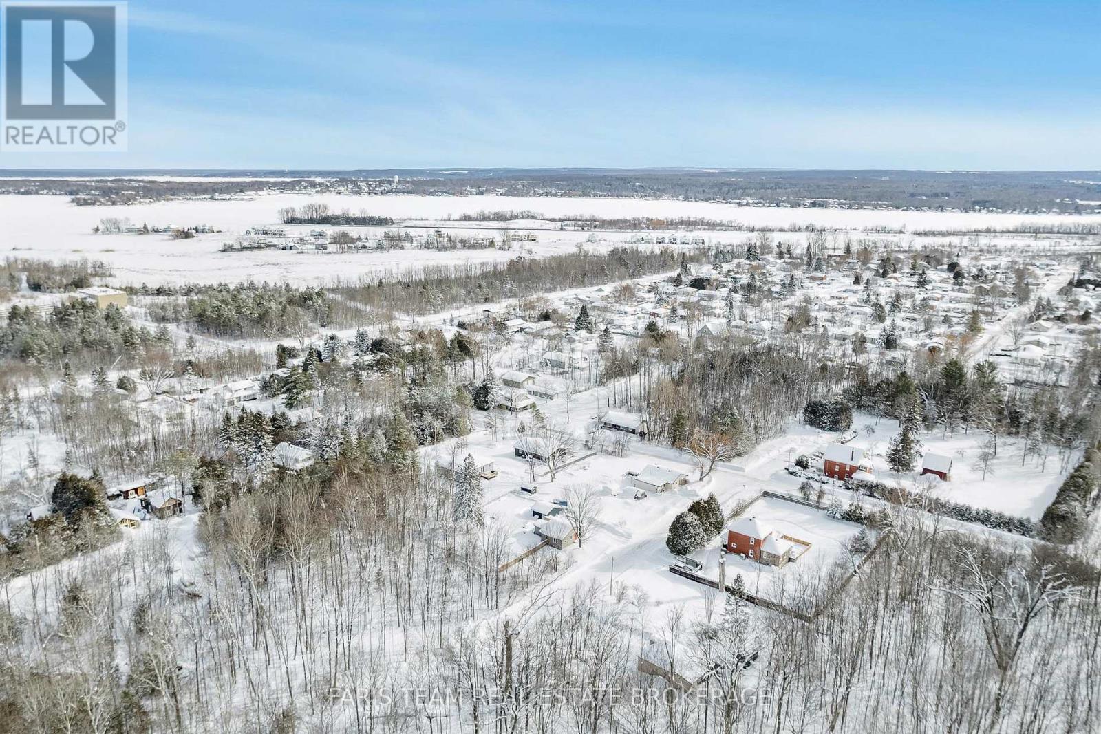 550 Second Avenue, Tay, Ontario  L0K 1R0 - Photo 43 - S12753342