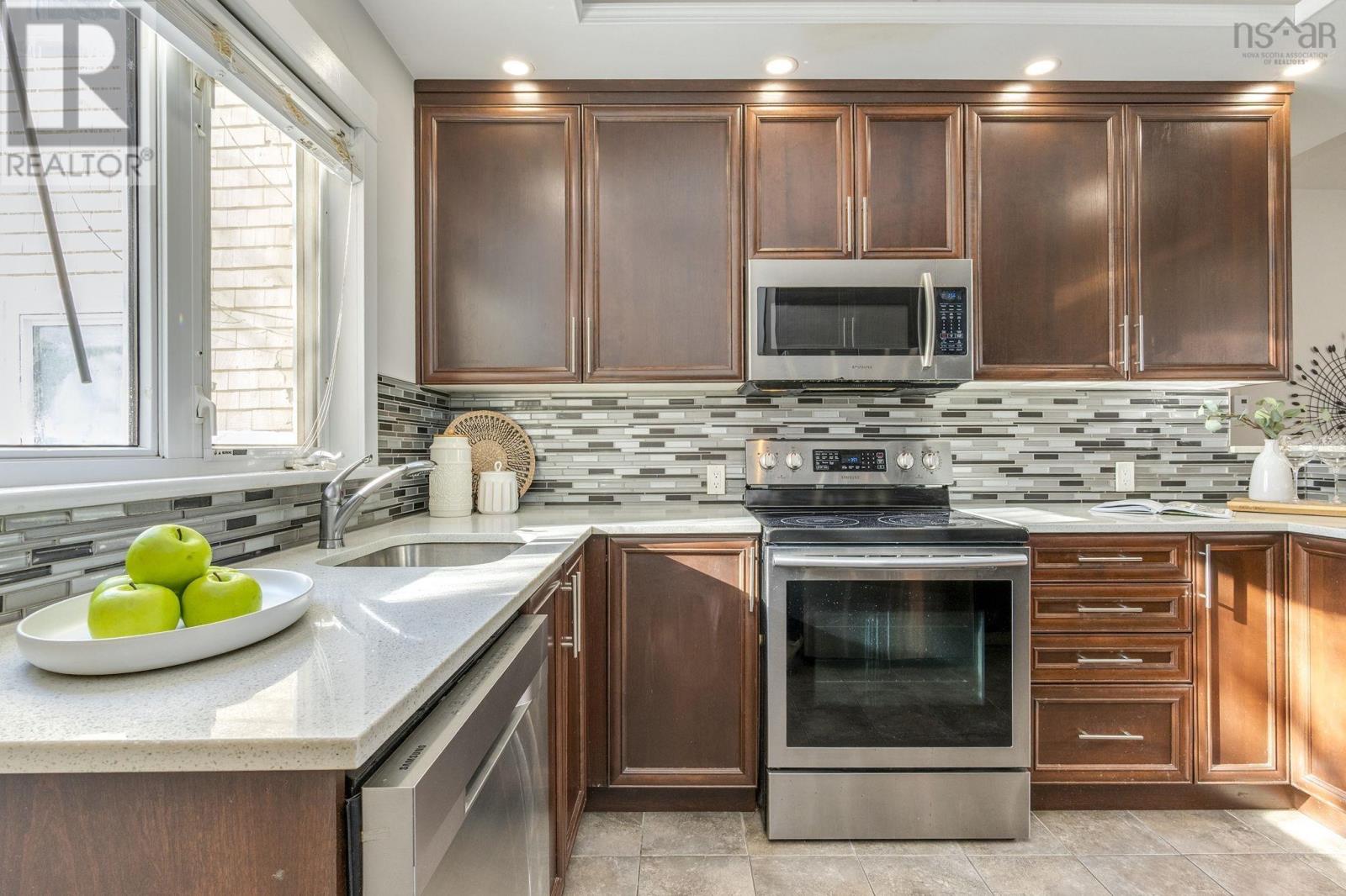 2542 Gottingen Street, Halifax, Nova Scotia  B3K 3C4 - Photo 16 - 202602009