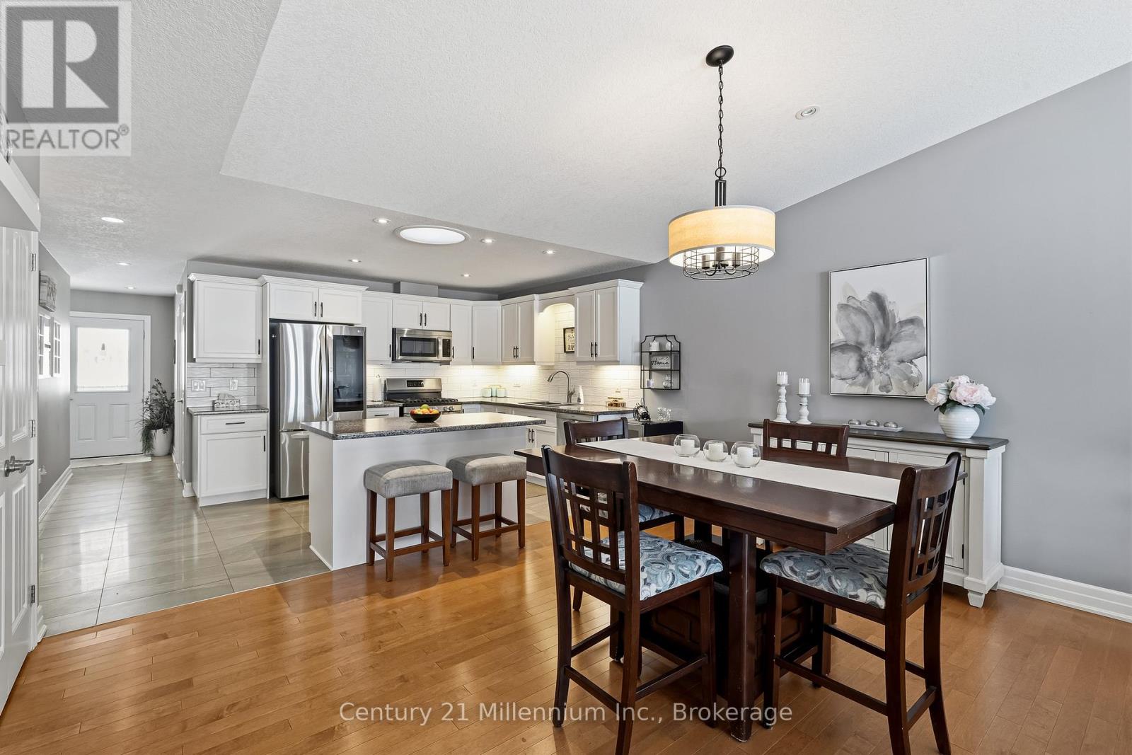 41 Garden Grove, Wasaga Beach, Ontario  L9Z 0E6 - Photo 13 - S12753498