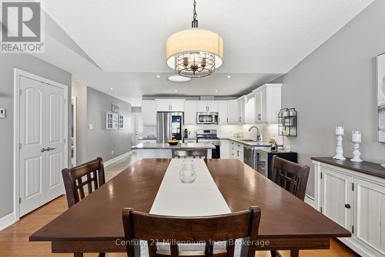 41 Garden Grove, Wasaga Beach, Ontario  L9Z 0E6 - Photo 14 - S12753498