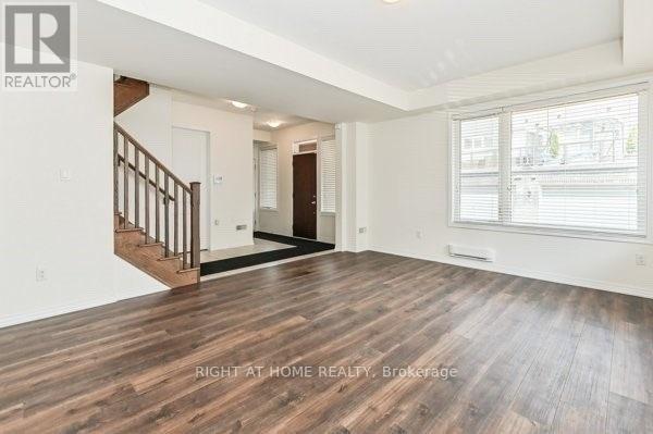 33 - 3019 Creekshore Common, Oakville, Ontario  L6M 1L8 - Photo 5 - W12753266