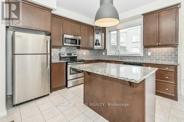 33 - 3019 Creekshore Common, Oakville, Ontario  L6M 1L8 - Photo 8 - W12753266