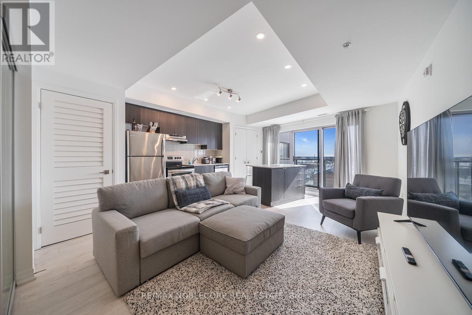 510 - 408 BROWNS LINE, Toronto, Ontario