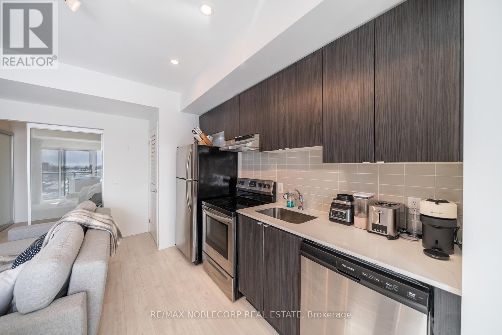 510 - 408 Browns Line, Toronto, Ontario  M8W 0C3 - Photo 11 - W12753318