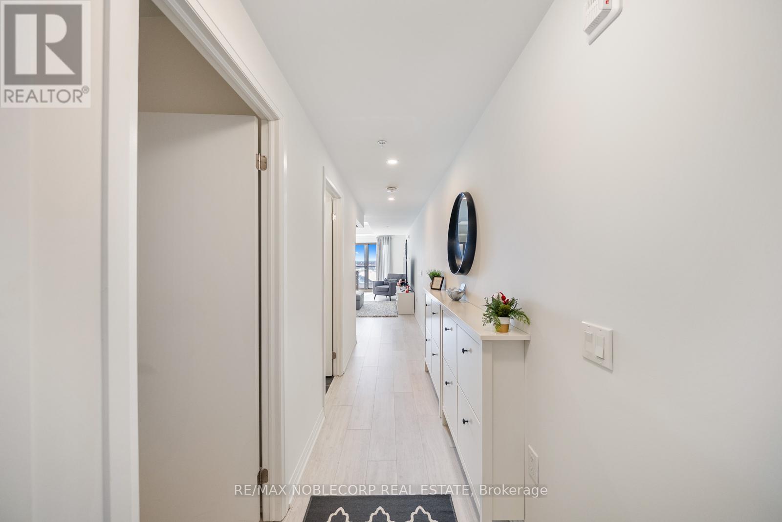 510 - 408 Browns Line, Toronto, Ontario  M8W 0C3 - Photo 4 - W12753318