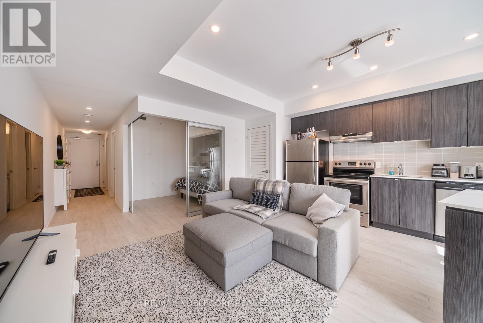 510 - 408 Browns Line, Toronto, Ontario  M8W 0C3 - Photo 8 - W12753318