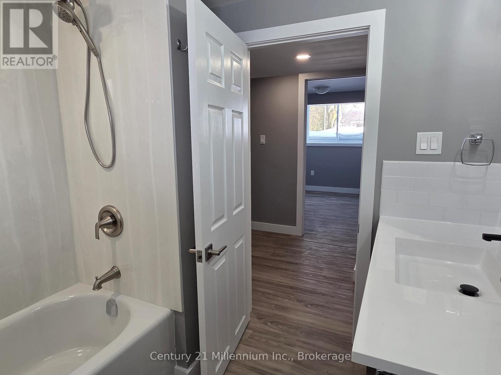 Unit 2 - 398 Kingsway Street E, Kincardine, Ontario  N2Z 1W3 - Photo 20 - X12753670