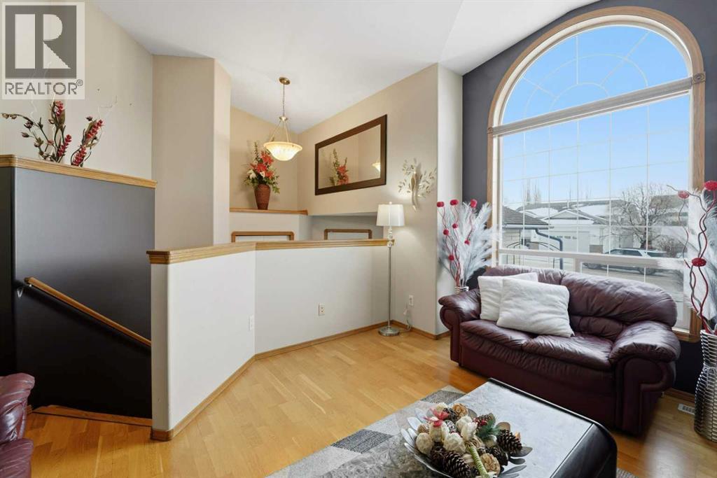 22 Lampard Crescent, Red Deer, Alberta  T4R 2W8 - Photo 3 - A2282345