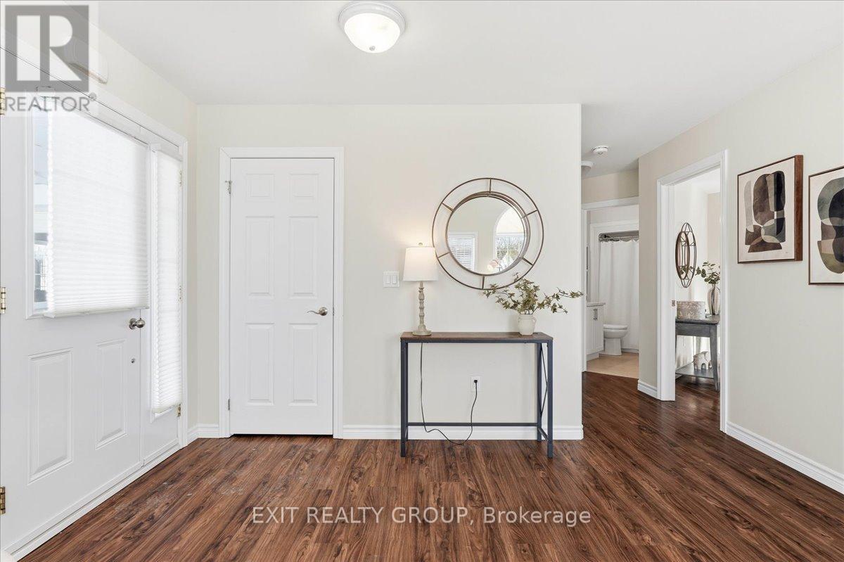 1201 - 300 Croft Street, Port Hope, Ontario  L1A 4A5 - Photo 4 - X12753372