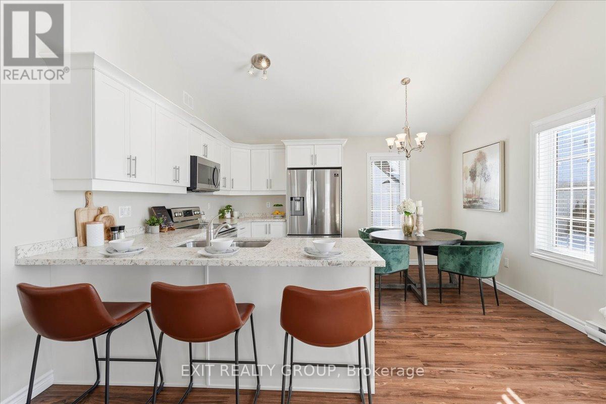 1201 - 300 Croft Street, Port Hope, Ontario  L1A 4A5 - Photo 6 - X12753372