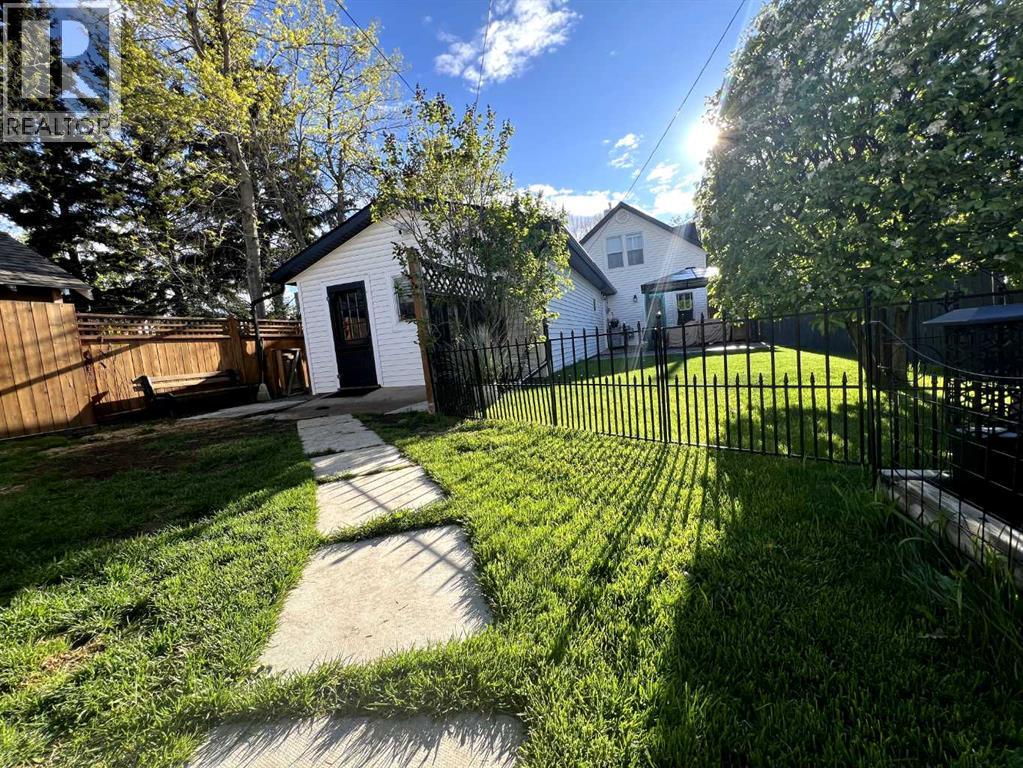 206 5 Avenue Se, Three Hills, Alberta  T0M 2A0 - Photo 46 - A2283257