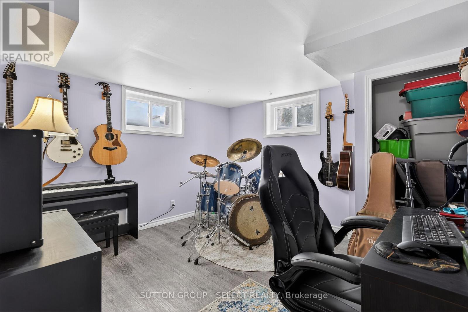 225 Sterling Street, London East, Ontario  N5Y 1Z3 - Photo 35 - X12753374