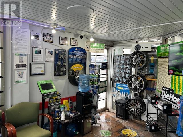 471 York Street, London East, Ontario  N6B 1R3 - Photo 6 - X12753644