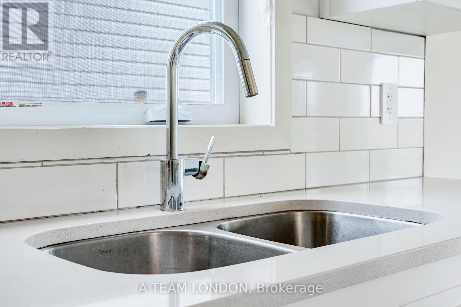 1612 Capri Crescent, London North, Ontario  N6G 3P2 - Photo 11 - X12753660