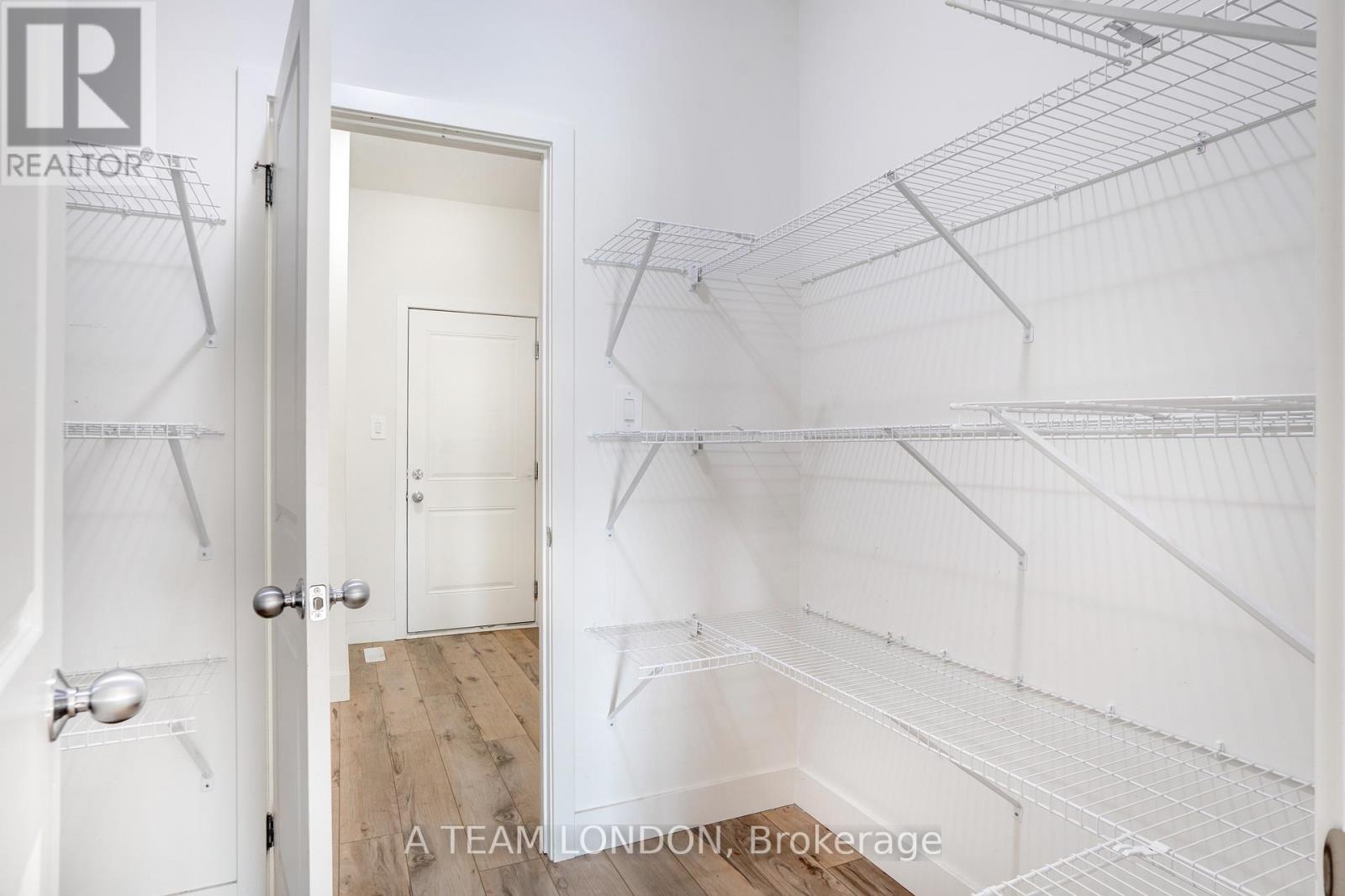 1612 Capri Crescent, London North, Ontario  N6G 3P2 - Photo 17 - X12753660