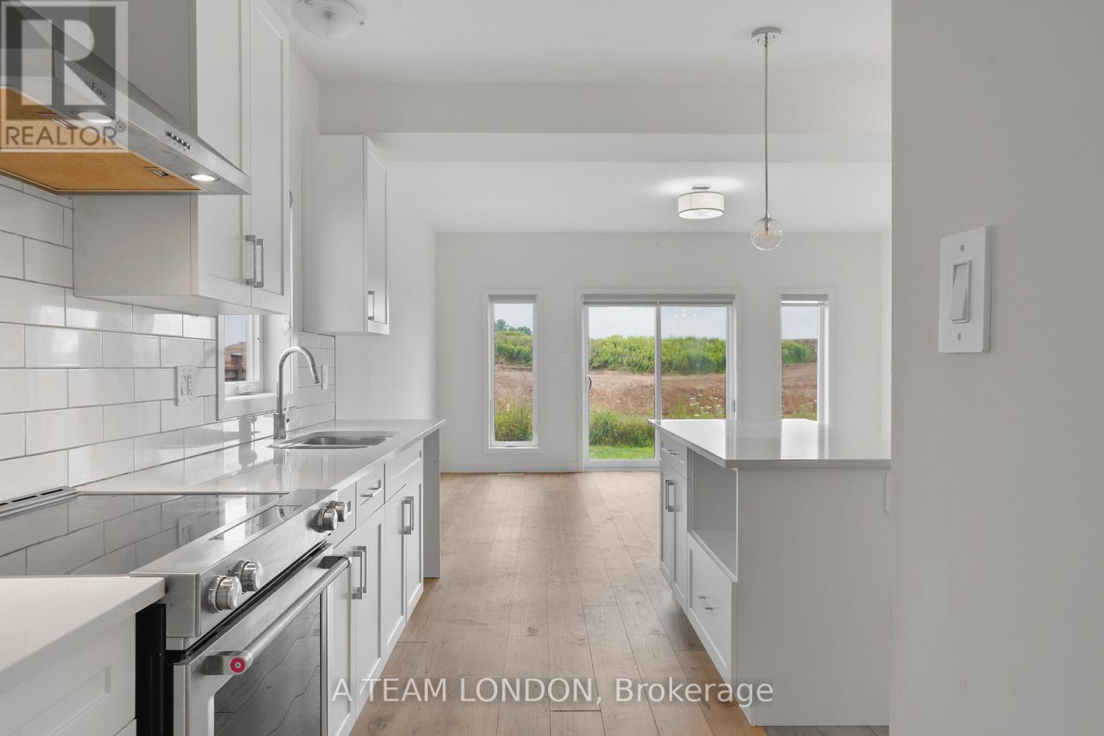 1612 Capri Crescent, London North, Ontario  N6G 3P2 - Photo 8 - X12753660