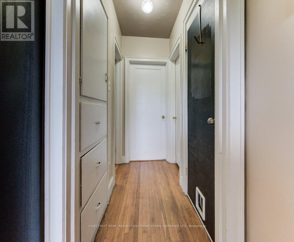 56 Lilac Street, Waterloo, Ontario  N2G 3A8 - Photo 11 - X12753290