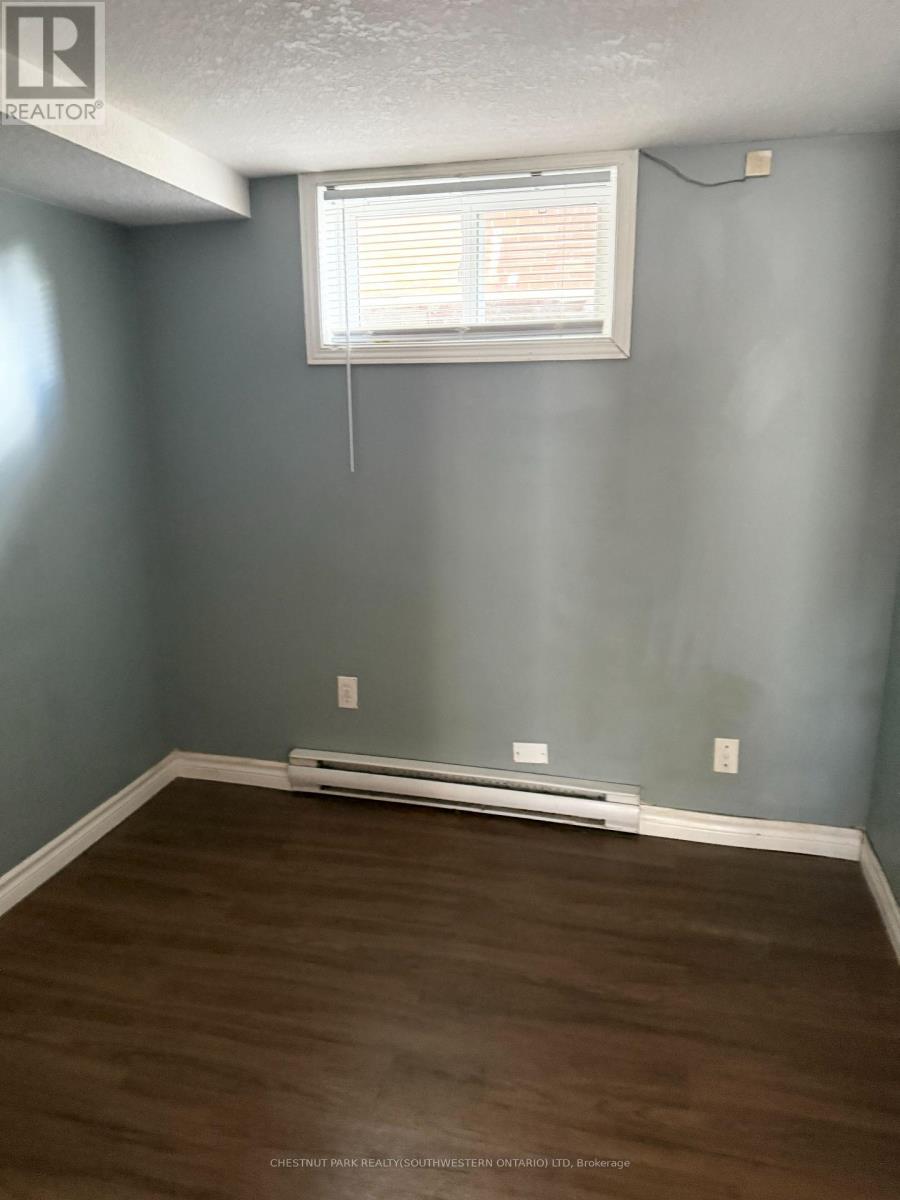 56 Lilac Street, Waterloo, Ontario  N2G 3A8 - Photo 42 - X12753290