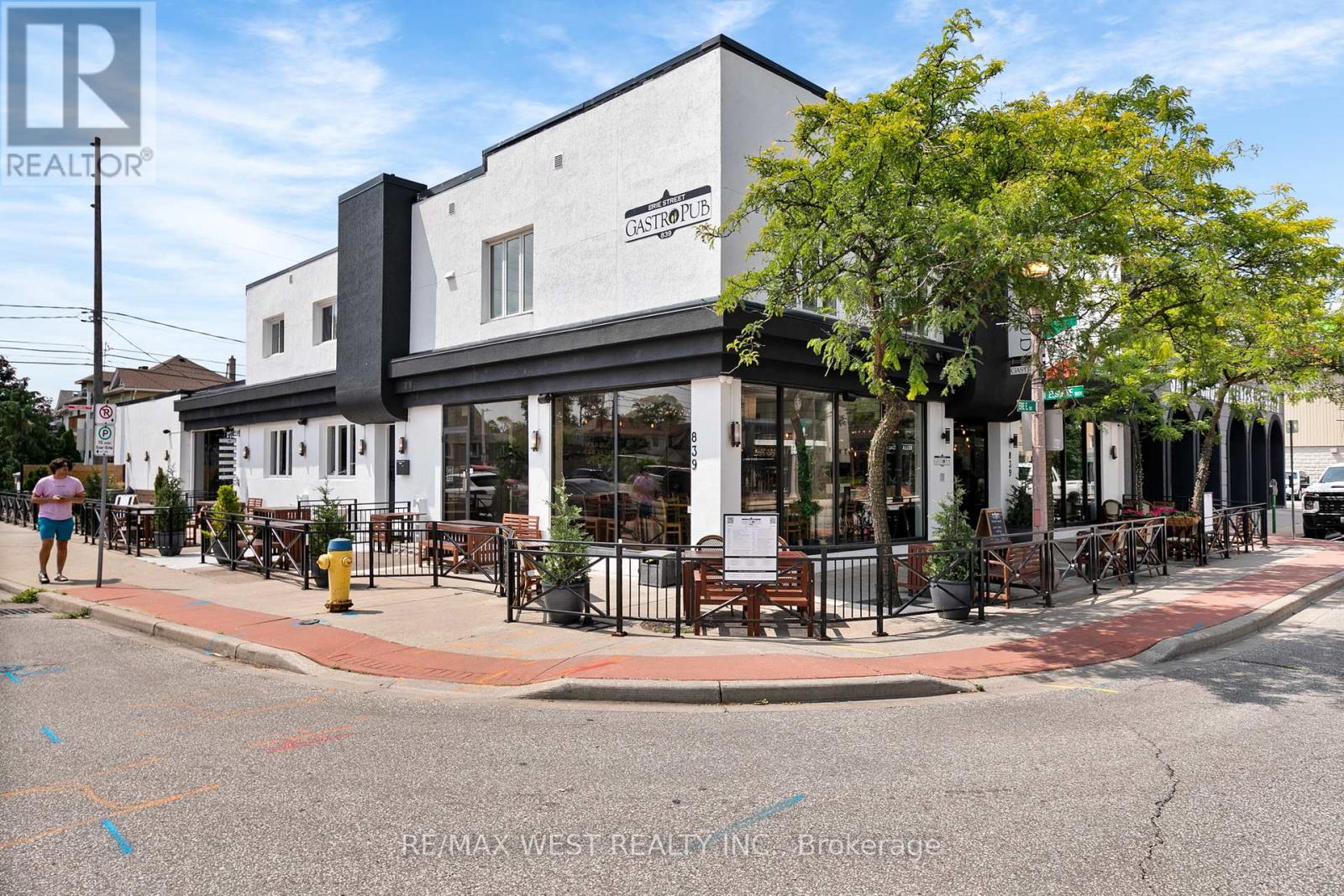 839 Erie Street E, Windsor, Ontario  N9A 3Y5 - Photo 2 - X12753316