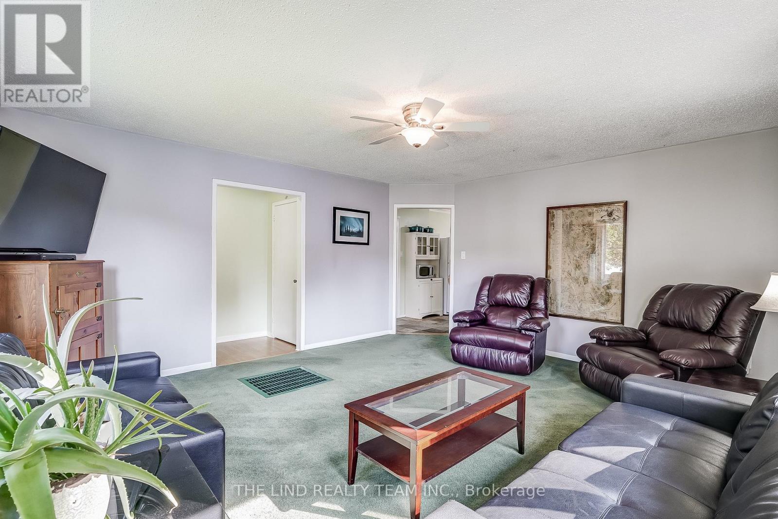 949 Raymond Road, Muskoka Lakes, Ontario  P0B 1M0 - Photo 11 - X12753330