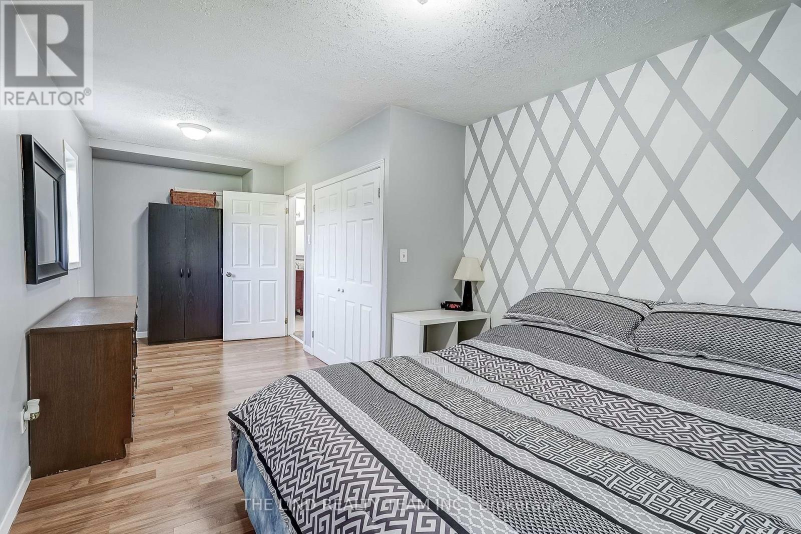 949 Raymond Road, Muskoka Lakes, Ontario  P0B 1M0 - Photo 18 - X12753330