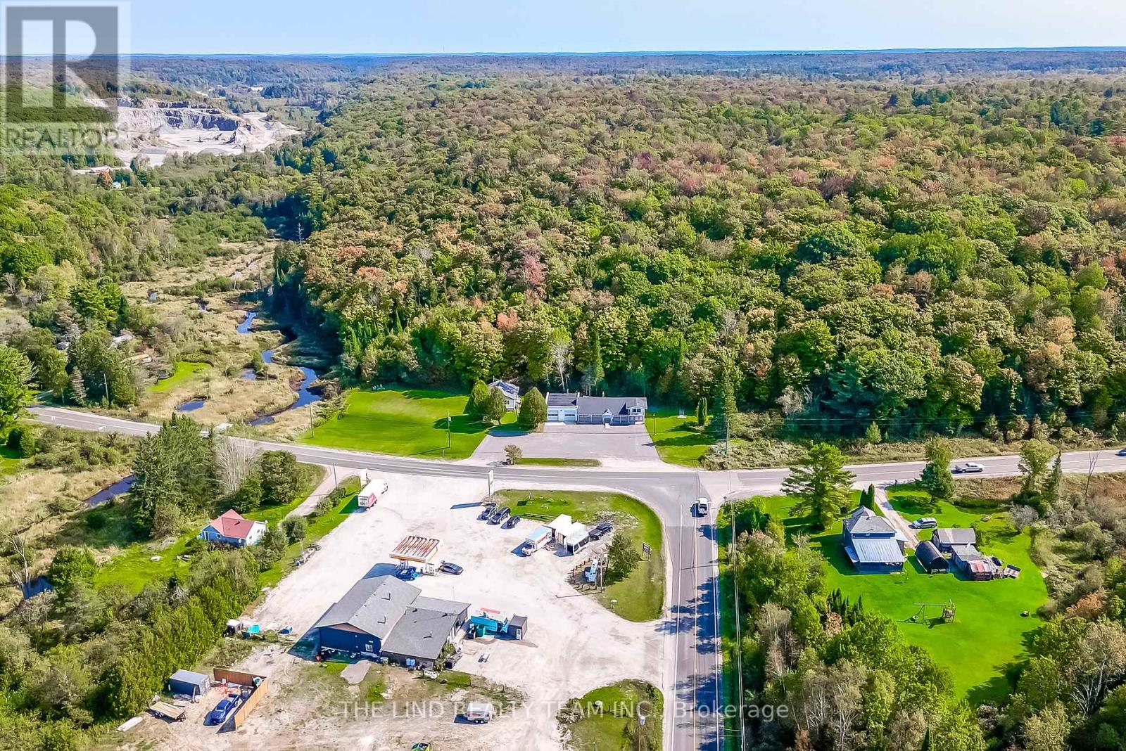 949 Raymond Road, Muskoka Lakes, Ontario  P0B 1M0 - Photo 44 - X12753330