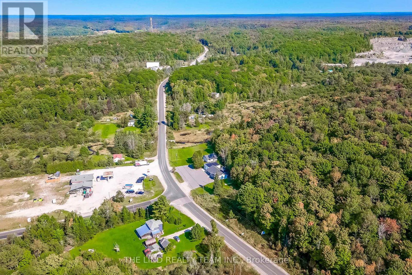 949 Raymond Road, Muskoka Lakes, Ontario  P0B 1M0 - Photo 37 - X12753346