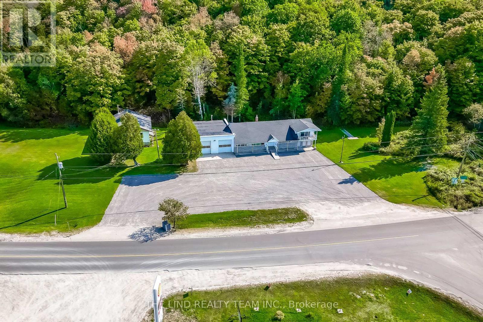 949 Raymond Road, Muskoka Lakes, Ontario  P0B 1M0 - Photo 40 - X12753346