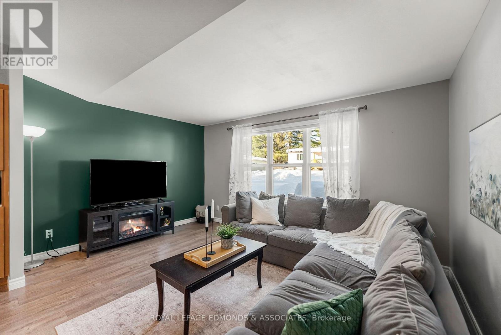 5 Hunter's Run Lane, Laurentian Hills, Ontario  K0J 1J0 - Photo 11 - X12753646