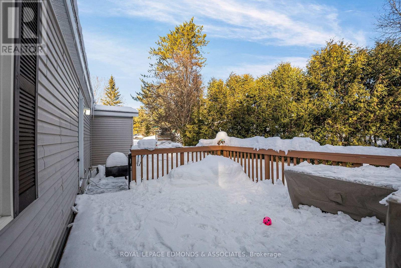 5 Hunter's Run Lane, Laurentian Hills, Ontario  K0J 1J0 - Photo 28 - X12753646