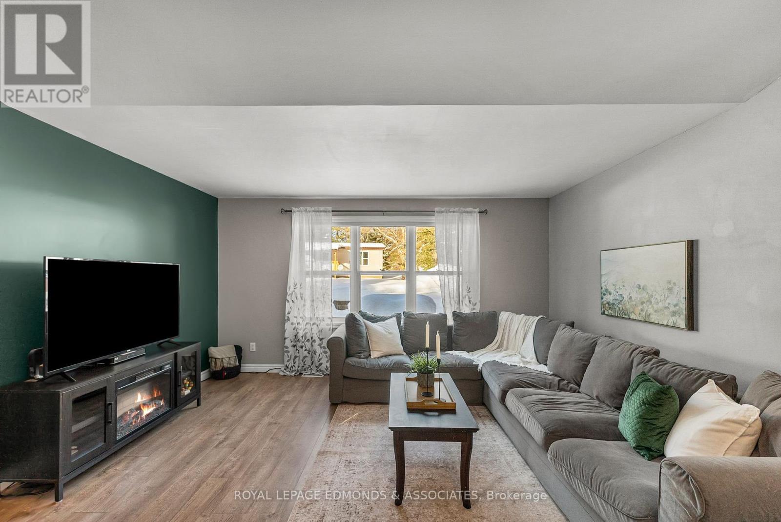 5 Hunter's Run Lane, Laurentian Hills, Ontario  K0J 1J0 - Photo 9 - X12753646