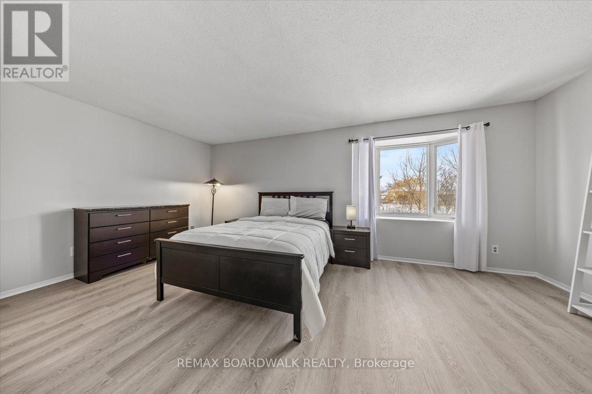 294 Valade Crescent, Ottawa, Ontario  K4A 2X3 - Photo 17 - X12753456