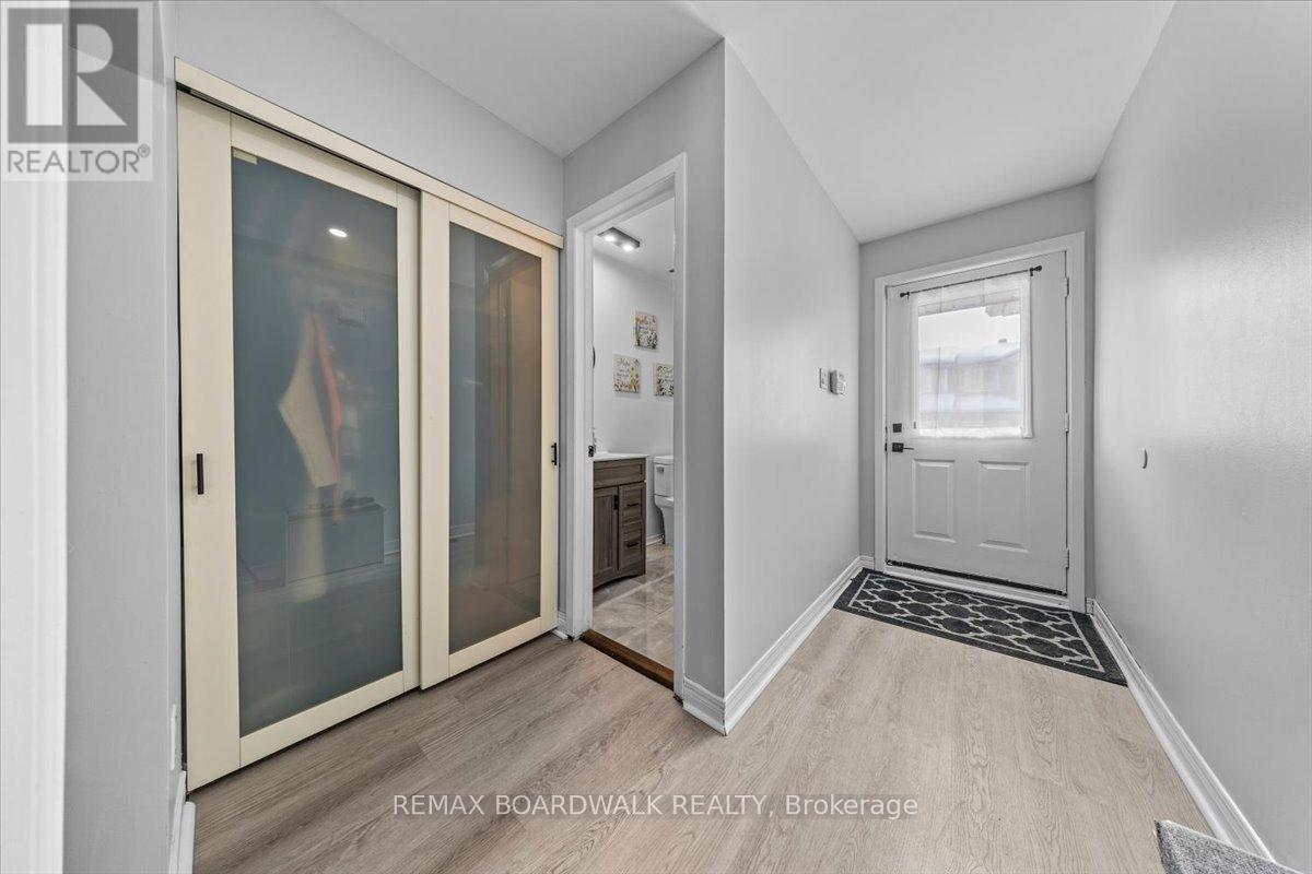 294 Valade Crescent, Ottawa, Ontario  K4A 2X3 - Photo 2 - X12753456