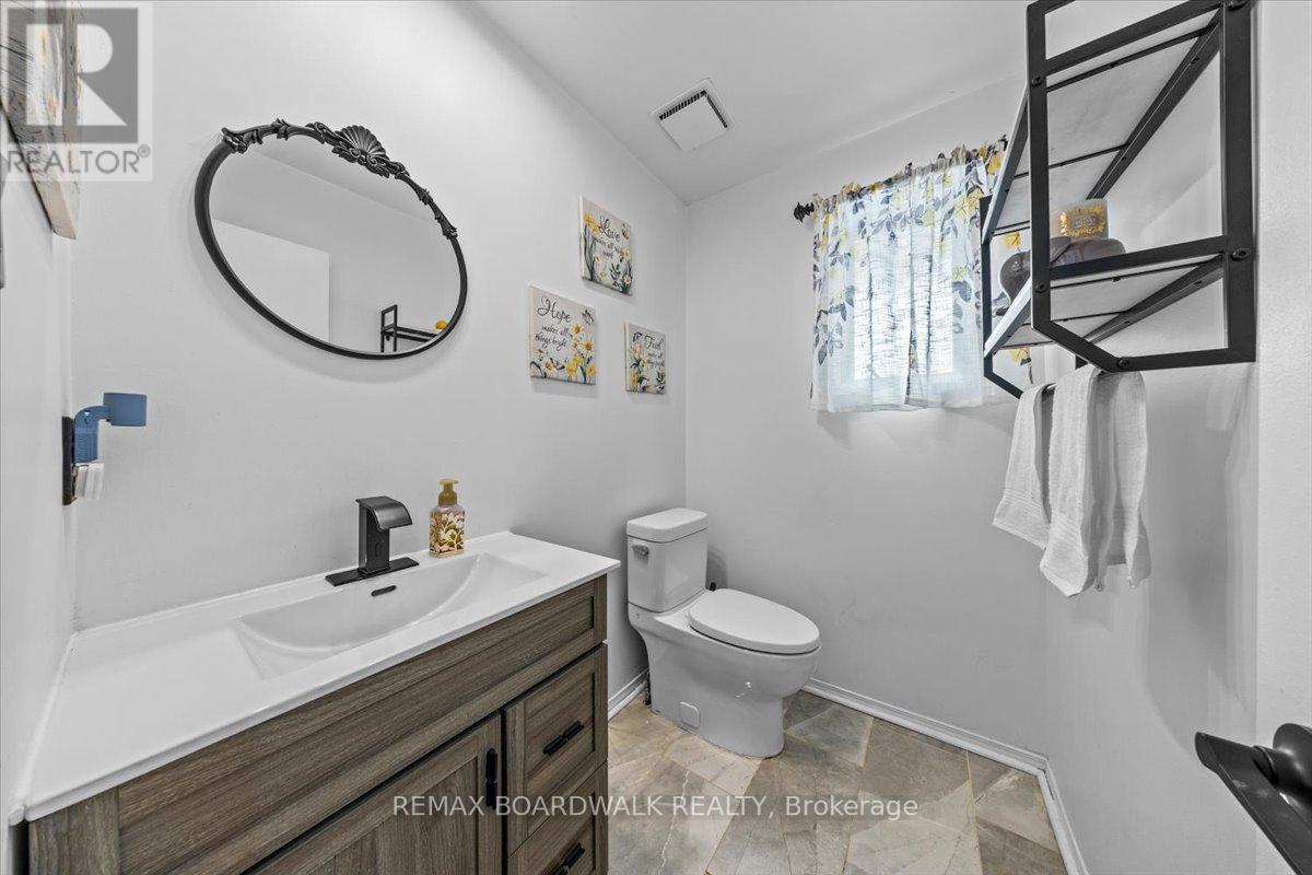 294 Valade Crescent, Ottawa, Ontario  K4A 2X3 - Photo 3 - X12753456