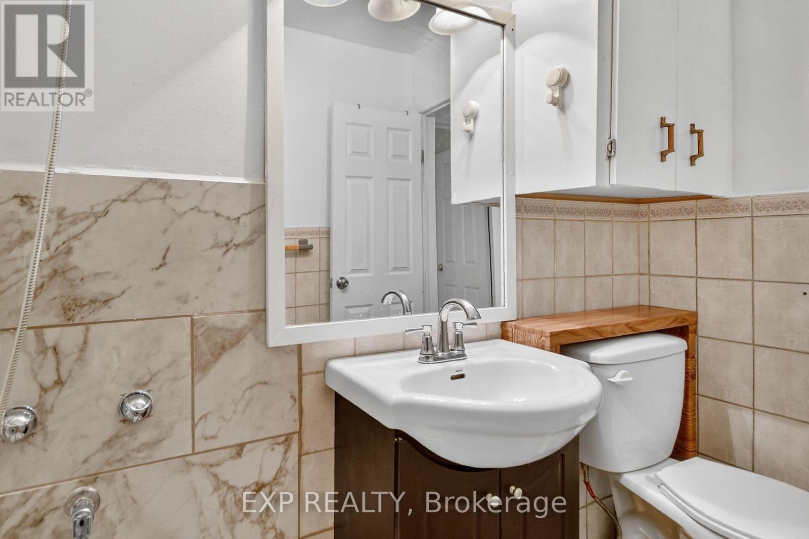 41 Hwy 5 W Street, South Dundas, Ontario  K0C 1X0 - Photo 15 - X12753468