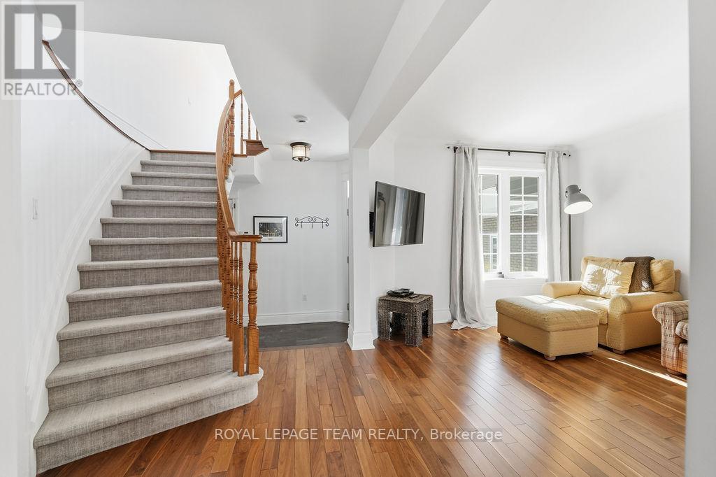 1633 Marley Crescent, Ottawa, Ontario  K1J 1C1 - Photo 18 - X12753576