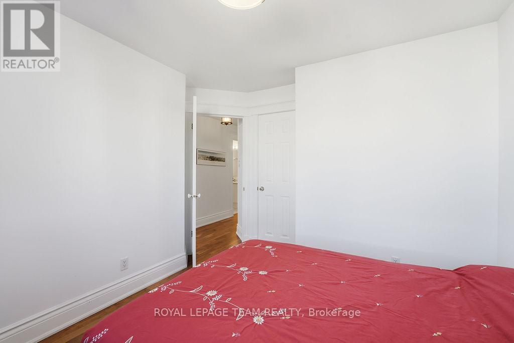 1633 Marley Crescent, Ottawa, Ontario  K1J 1C1 - Photo 31 - X12753576