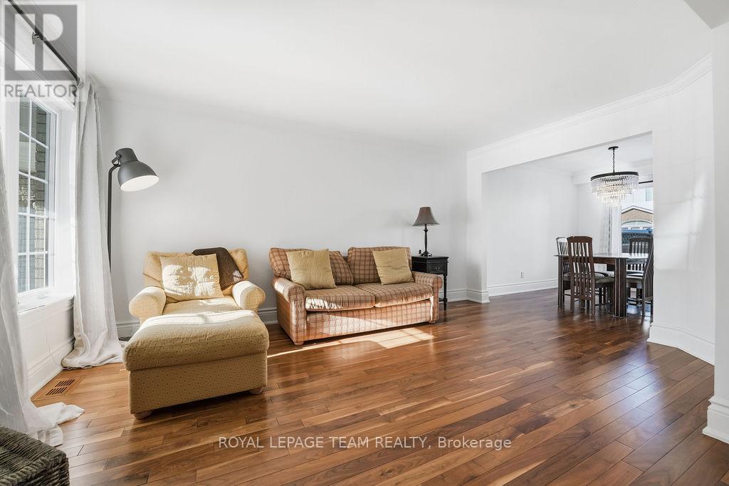 1633 Marley Crescent, Ottawa, Ontario  K1J 1C1 - Photo 6 - X12753576