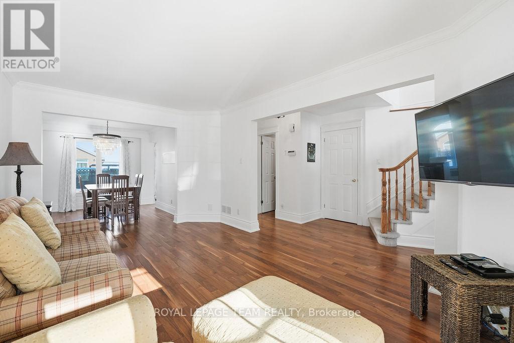 1633 Marley Crescent, Ottawa, Ontario  K1J 1C1 - Photo 8 - X12753576