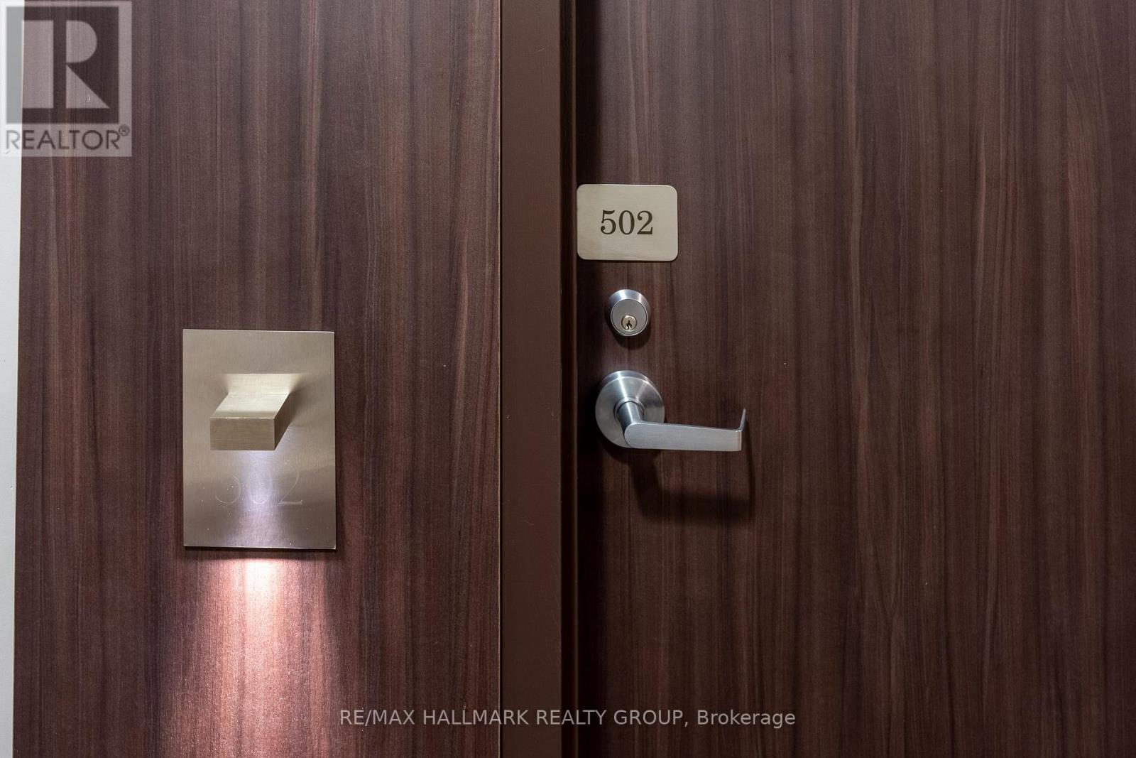 502 - 111 Champagne Avenue, Ottawa, Ontario  K1S 5V3 - Photo 5 - X12753594