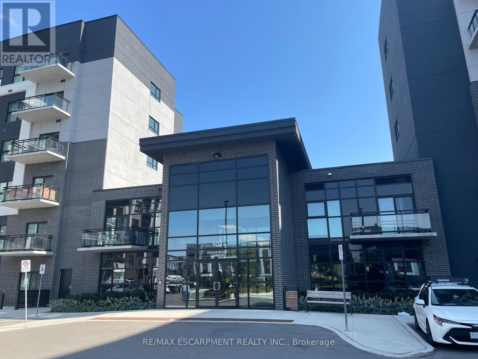 502 - 102 GROVEWOOD COMMON, Oakville, Ontario