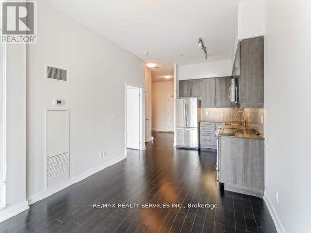 307 - 4011 Brickstone Mews, Mississauga, Ontario  L5B 0G3 - Photo 6 - W12741404