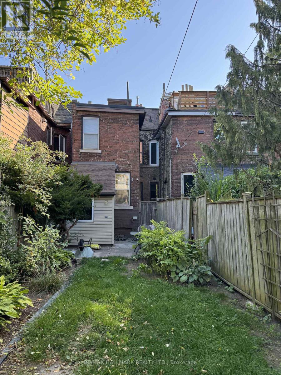 242 Delaware Avenue, Toronto, Ontario  M6H 2T6 - Photo 46 - W12732906