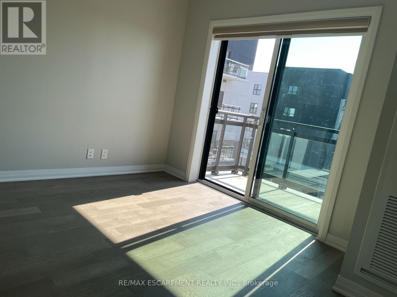 502 - 102 Grovewood Common, Oakville, Ontario  L6H 0X2 - Photo 14 - W12557812