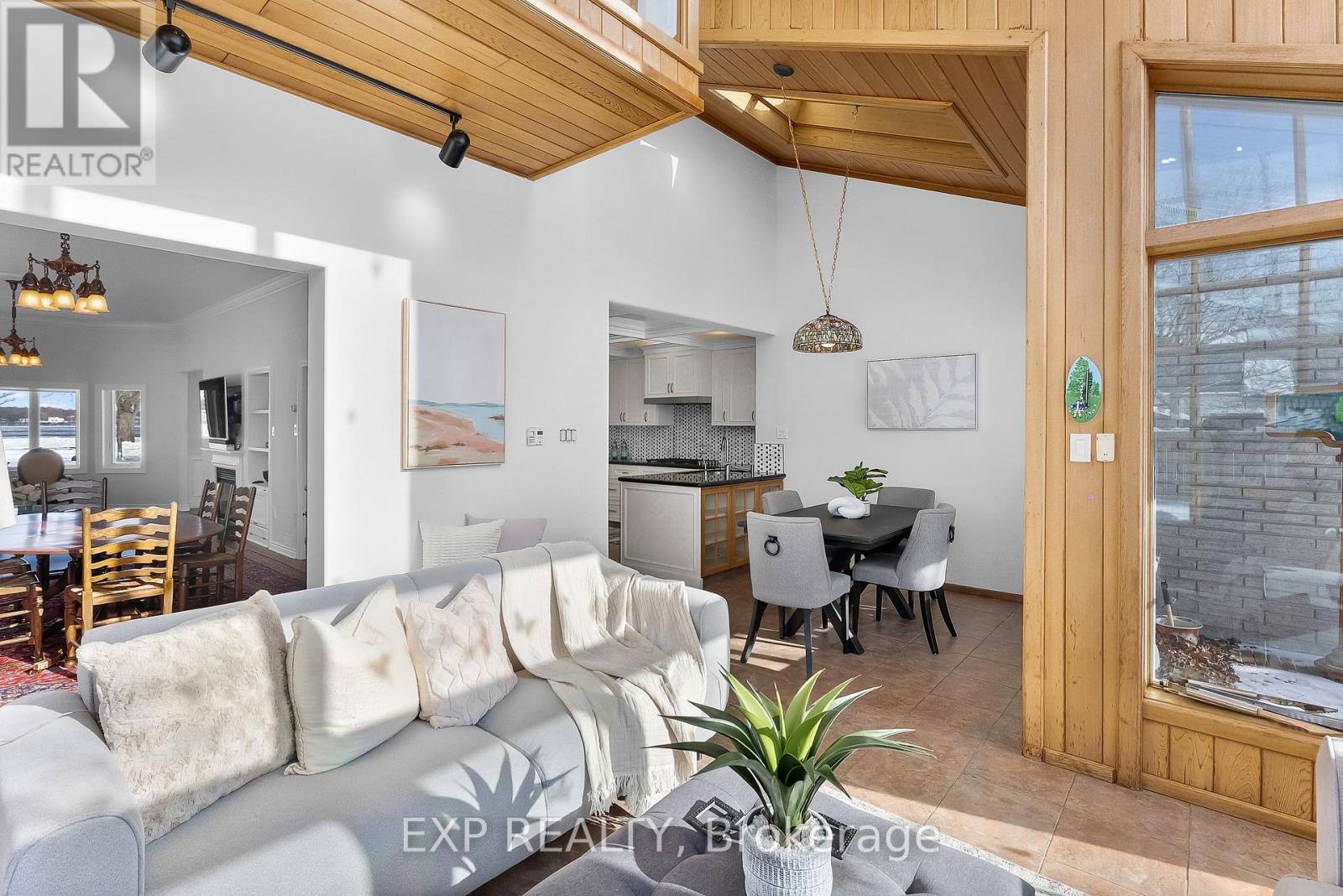 4169 Niagara River Parkway, Fort Erie (Black Creek), Ontario  L2A 5M4 - Photo 13 - X12753380